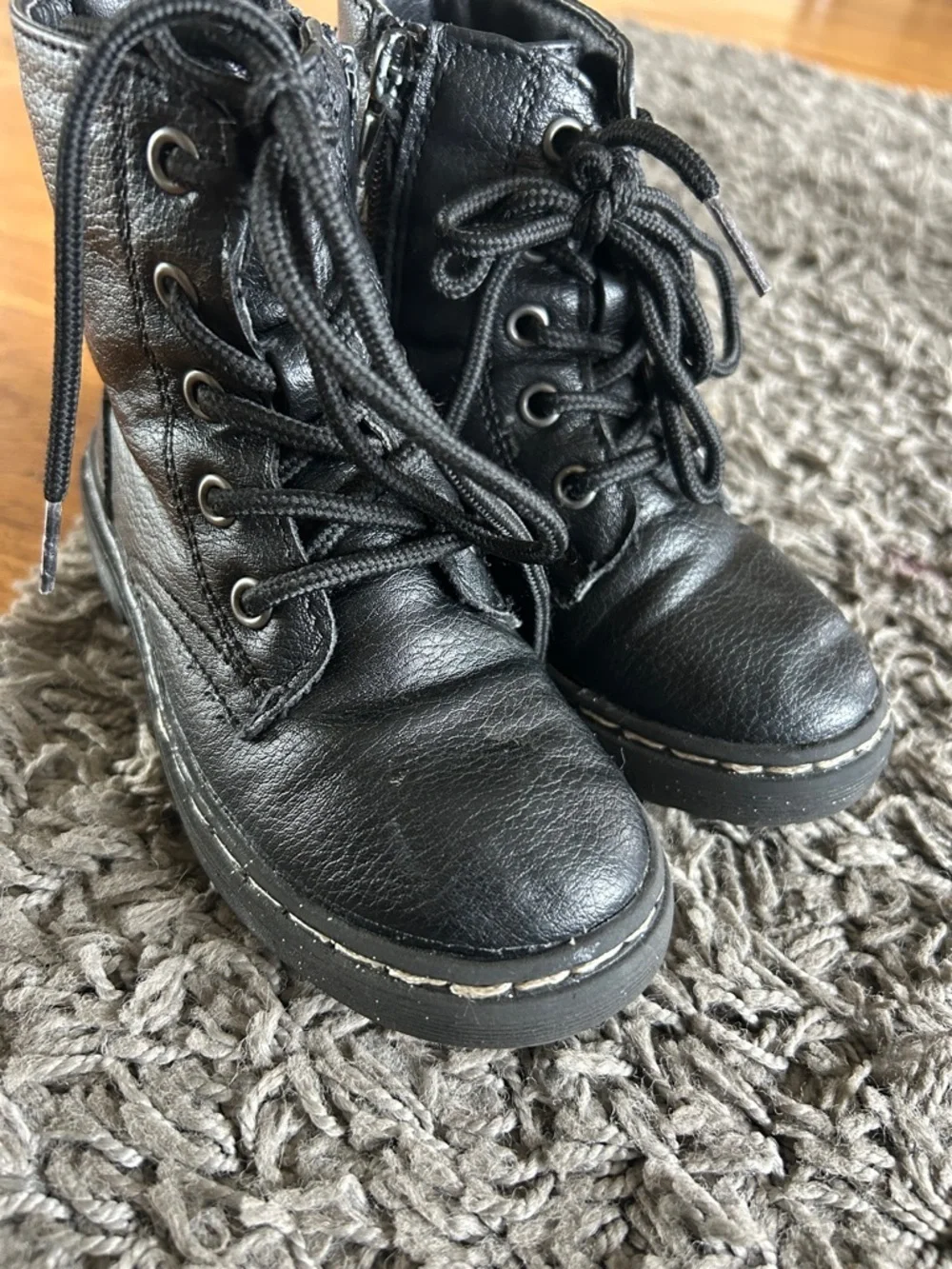 Sincerly Jules Toddler Black Combat Lace Boots - Glitter Sole Size 9